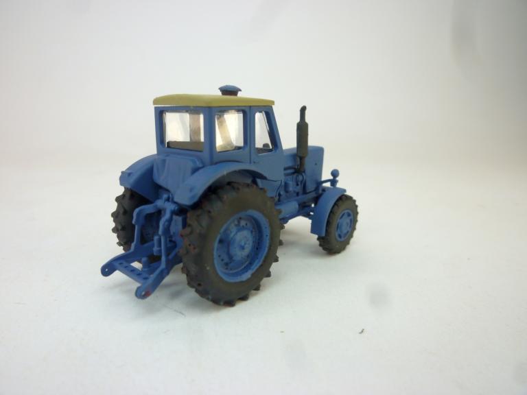 Preview: Traktor Belarus MTZ-52 eckige Motorhaube Bj. 1970 blau